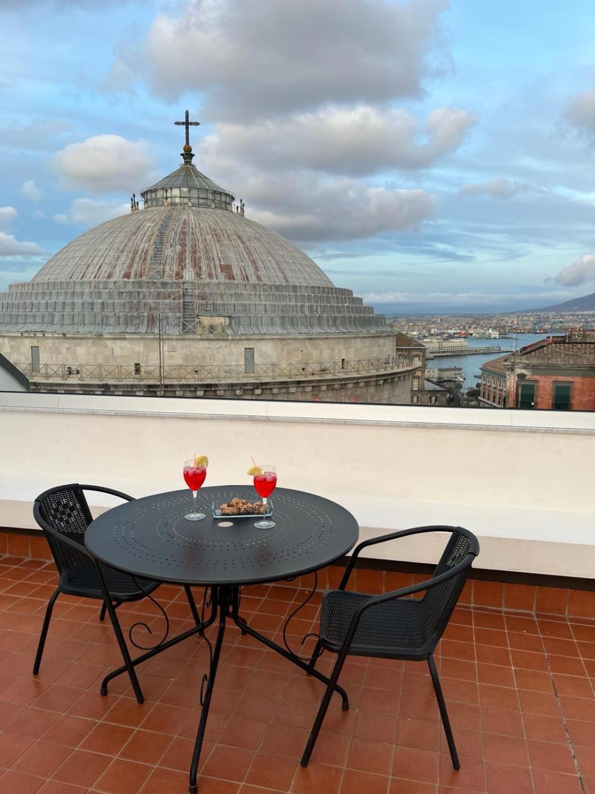 Lucullo'S Rooftop Nápoly Kültér fotó